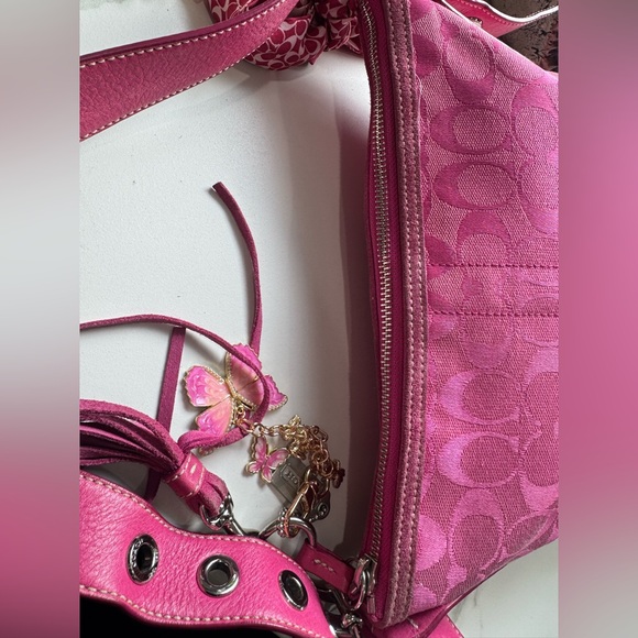 Coach Hot Pink Signature & Suede Bag #9362 - Picture 5 of 10
